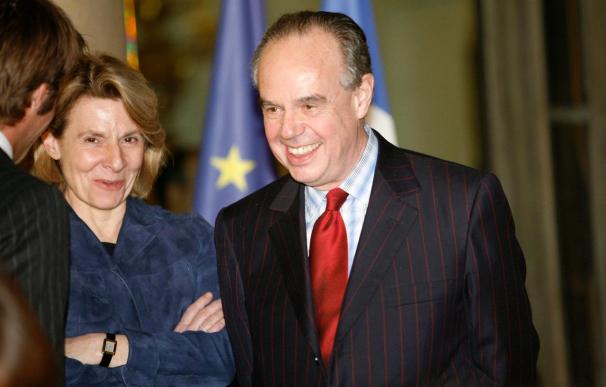 Mitterrand celebra las iniciativas de España para proteger la propiedad intelectual