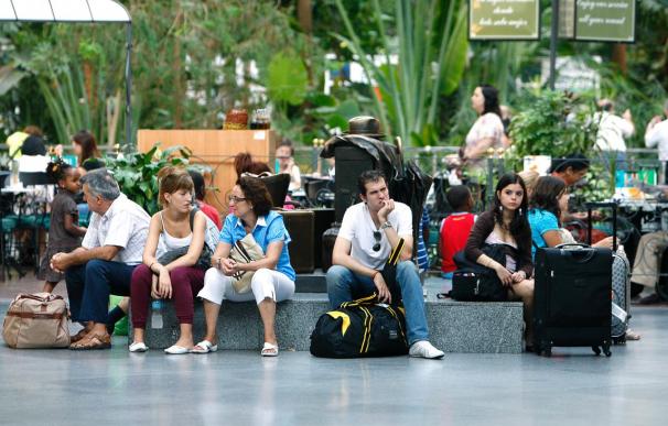 Los turistas extranjeros gastaron el 6,9% menos en España hasta noviembre