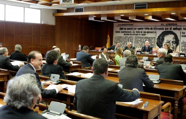 El Senado aprueba aplicar la ley mercantil en las fusiones de cajas bajo críticas del PP