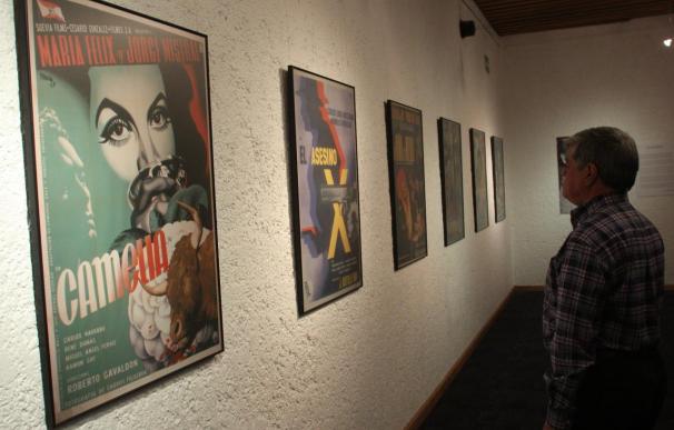 Exposición de carteles de Josep Renau revive época de oro del cine mexicano