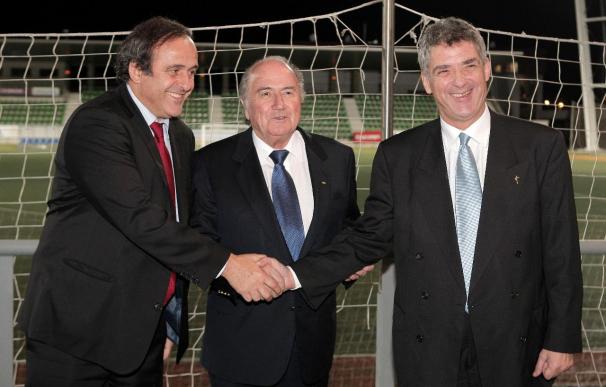 Villar dice que el fútbol es muestra del crecimiento espectacular del deporte español