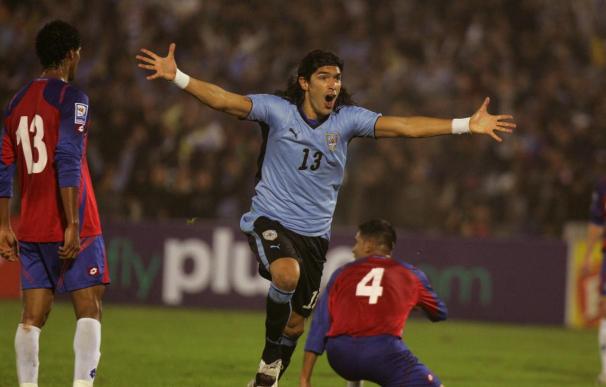 El goleador uruguayo Abreu recibe una importante oferta del Málaga español