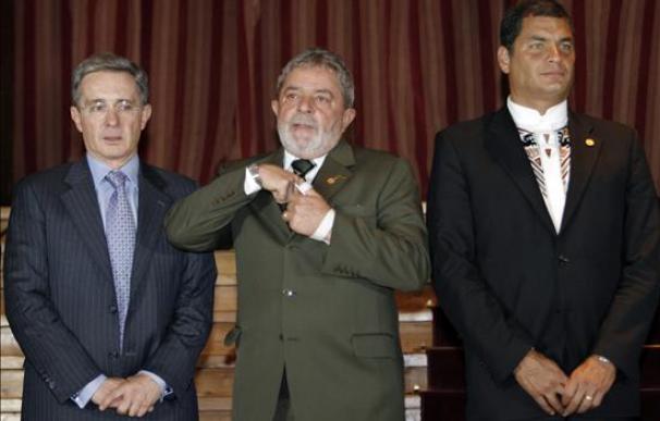 Uribe pide a Correa reflexionar sobre el caso del ex ministro investigado por el ataque