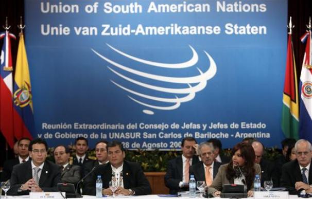 Correa afirma que Bariloche puede marcar la "Historia" de América Latina