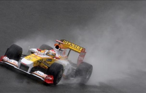 Alonso dice que Red Bull está "a otro nivel", pero que Renault también está fuerte