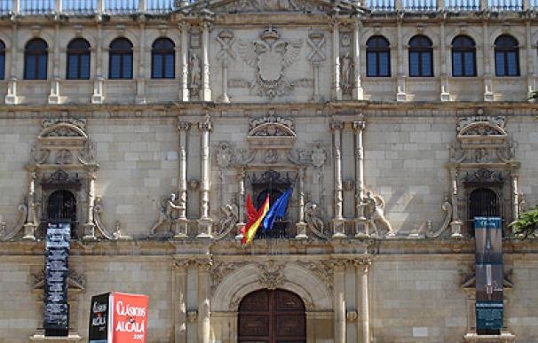 Fachada de la universidad de Alcalá de Henares (losmininos, Flickr)