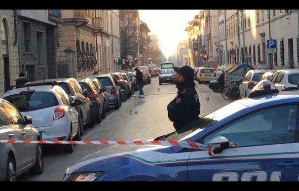 Un paquete bomba deja un artificiero herido en Florencia, Italia