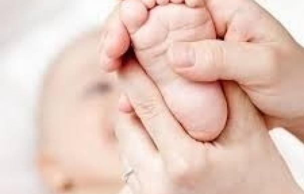 Más de 2.200 pruebas del talón a bebés en 2016 en el Complejo Hospitalario y centros del Distrito Jaén-Jaén Sur