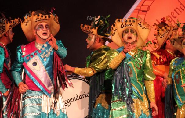 El Desfile de Carnaval incorpora premios a la coreografía, reivindicación y reciclaje