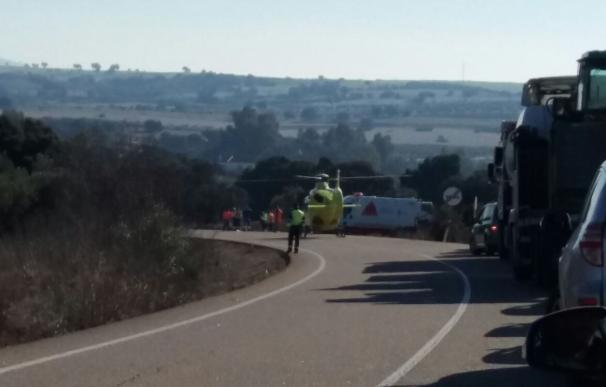 Una mujer se encuentra en estado crítico al sufrir un accidente cerca de Aljucén (Badajoz)