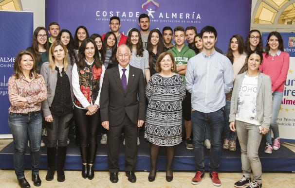 Diputación ayuda a 54 institutos de la provincia a participar en el Premio Escolar 'JACE 2017'