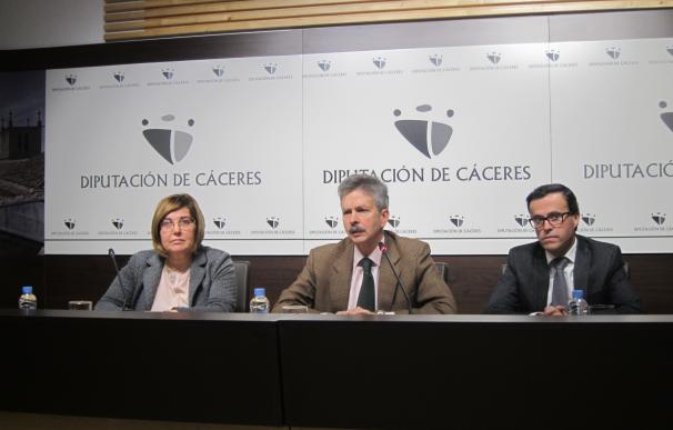 La Junta de Extremadura y las diputaciones retoman el convenio del PIEM, dotado con 2,5 millones de euros
