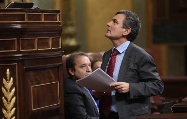 El PSOE estudiará la "letra pequeña" de la solución extrajudicial que prepara el Gobierno para las cláusulas suelo