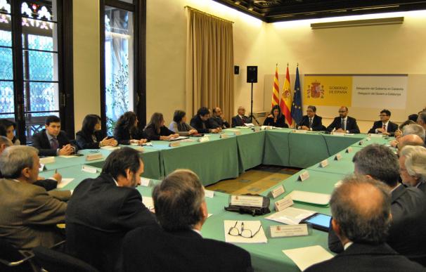Millo defiende la "colaboración" administrativa ante responsables de entes estatales en Catalunya