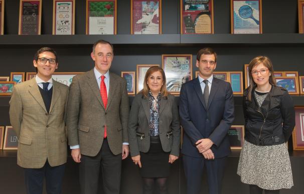 Universidad de Navarra y Urzante S.L. firman un convenio educativo para investigar los procesos del aceite de oliva