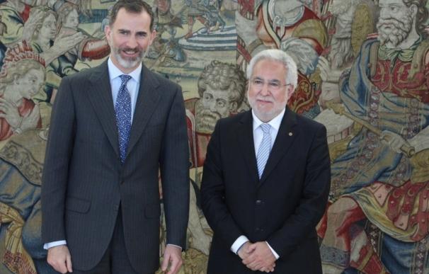 El jefe del Legislativo gallego invita a Felipe VI a visitar el Parlamento en el 35 aniversario de la Cámara
