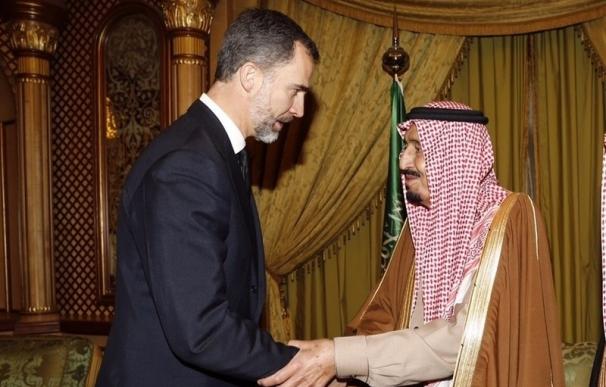 El Rey viaja a Arabia Saudí para impulsar el contrato de Navantia y el Gobierno evocará los DDHH