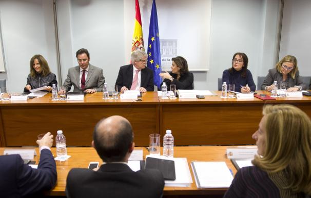 Santamaría preside una reunión de seguimiento sobre el 'Brexit'