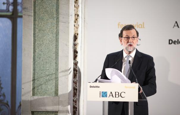 Rajoy cree que sería una "catástrofe" y "la destrucción de Europa" que gobernase Le Pen en Francia y a AfD en Alemania