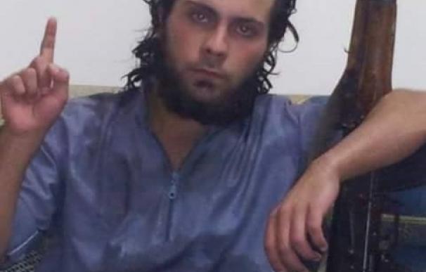 Un miliciano de Estado Islámico ejecuta a su madre