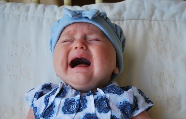Pediatras recuerdan que a partir de 38 grados es cuando un bebé tiene fiebre y destacan la importancia de la empatía