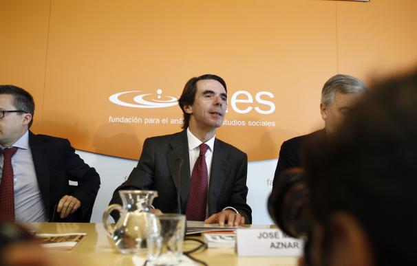 Aznar reaparece en el Comité Ejecutivo Nacional del PP tras el retroceso electoral del PP en las generales