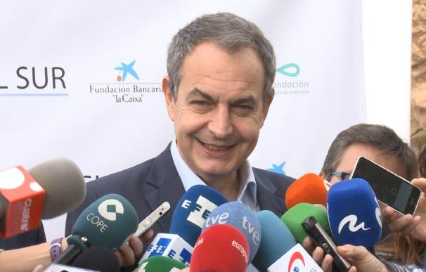 Zapatero respeta la candidatura de López, pero admite que todos "intuyen" lo que piensa de Susana Díaz