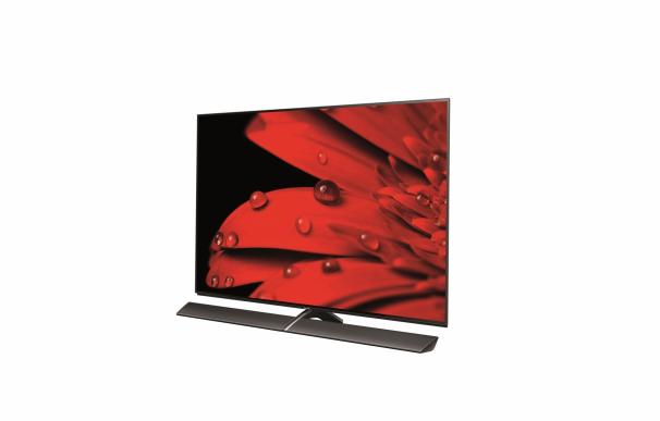 Panasonic presenta su televisor OLED 4K PRO, compatible con HDR, y el reproductor Ultra HD blu-ray UB310