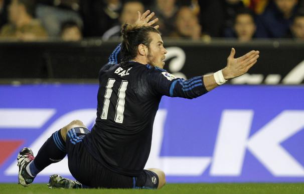 Real Madrid's Welsh forward Gareth Bale gestures a