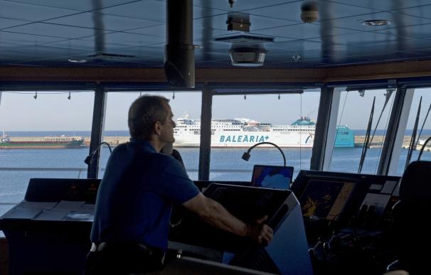 Baleària cancela los servicios del buque Ramon Llull entre Alcúdia y Ciutadella por mal tiempo