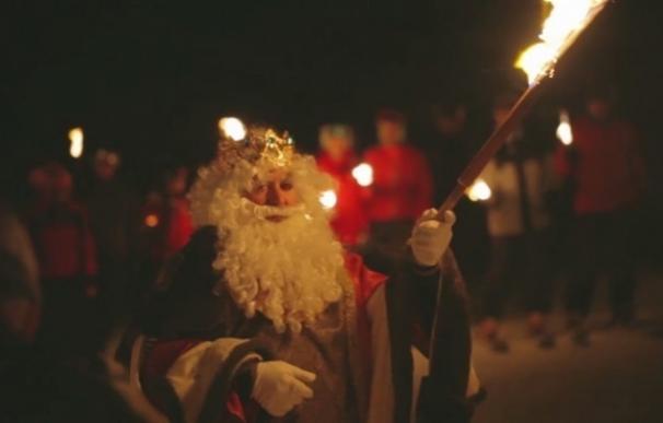 Las estaciones de esquí de Candanchú y Astún se iluminarán la noche de Reyes con un descenso de antorchas