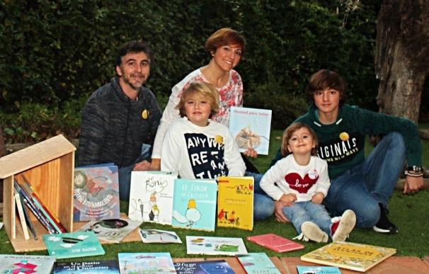Una familia andaluza recorrerá Hispanoamérica desarrollando una aventura educativa con su "biblioescuela rodante"