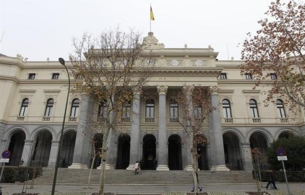 La Bolsa española negocia un 32% menos en 2016