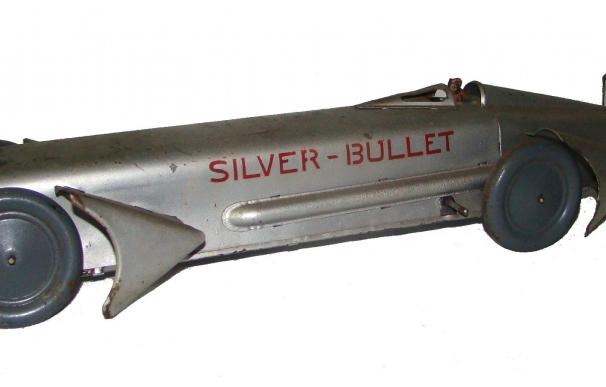 El coche de juguete 'Silver-Bullet' estará expuesto el Museo de Olivenza (Badajoz) durante el mes de enero