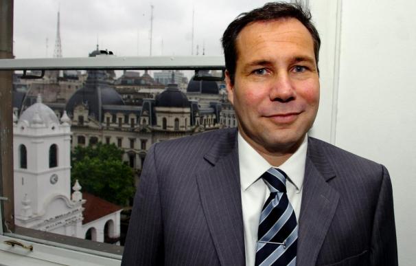 El Gobierno argentino califica de "endeble" la denuncia del fiscal Nisman