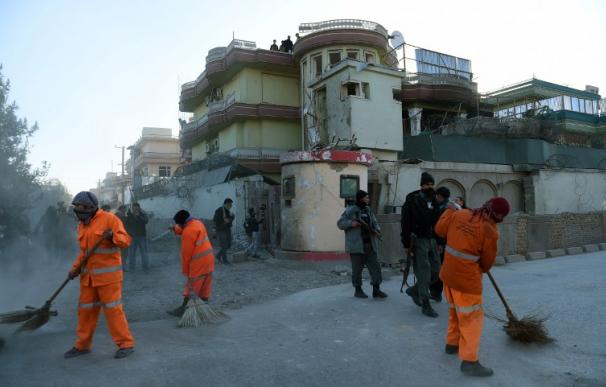 Al menos un herido al estallar un cohete contra la Embajada de Italia en Kabul