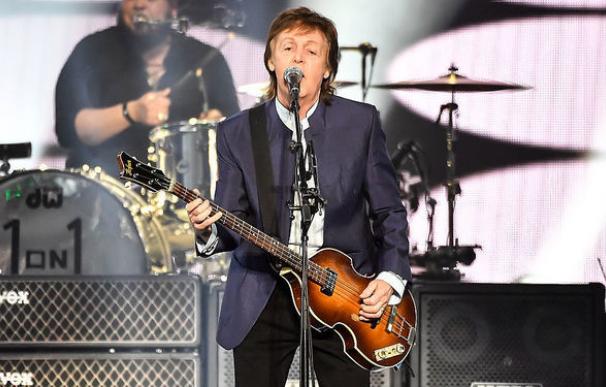 Paul McCartney demanda a Sony para recuperar derechos de los Beatles