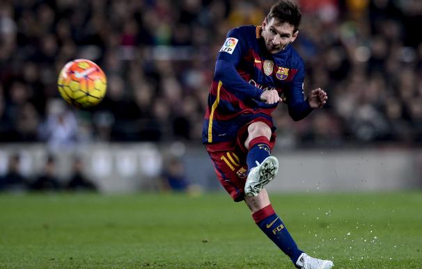 Leo Messi no sufre lesión muscular en los isquios / AFP
