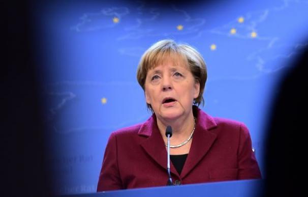 Merkel dice que no hay certeza pero sí una base para pensar que ha sido un atentado terrorista
