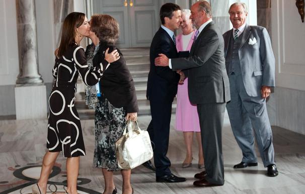 Los jefes de Estado y de Gobierno almuerzan con la reina Margarita