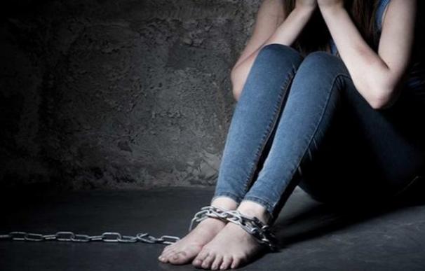 La Policía libera a una joven obligada a prostituirse tras ser captada por Internet