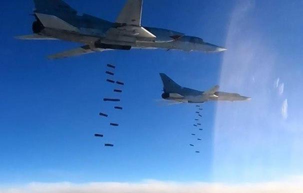 Rusia y Estados Unidos colaboran para atacar a Estado Islámico en el norte de Siria