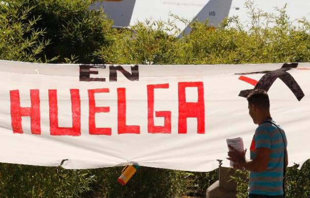 Tranquilidad en Barajas en el segundo día de huelga de tripulantes de cabina de Iberia