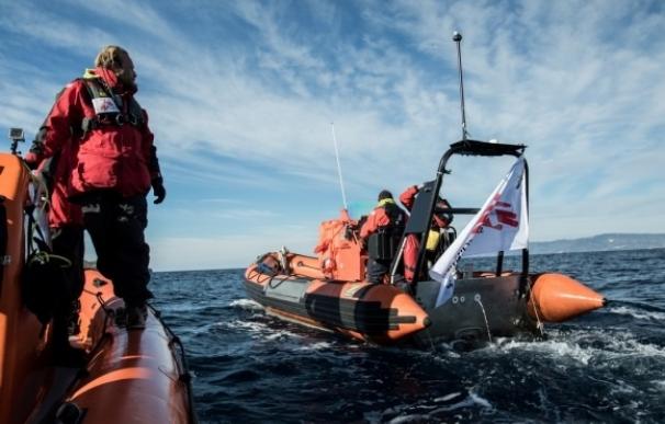 Imágenes de un rescate tras un naufragio en el Egeo