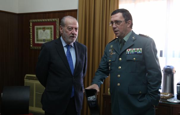 Villalobos y el coronel Mora Moret acuerdan un nuevo convenio para rehabilitar cuarteles de la Guardia Civil
