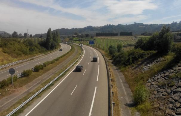 Tres heridos leves en los 26 accidentes registrados este fin de semana en Asturias