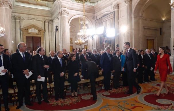 Aguilar asiste en Madrid al acto de clausura de la conmemoración del IV Centenario de la muerte de Miguel de Cervantes