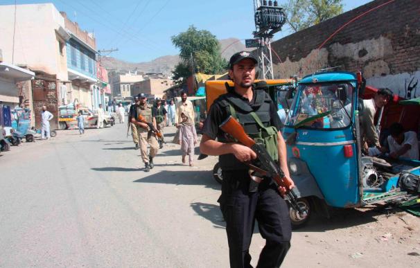 Mueren cuatro personas en un atentado suicida en el norte de Pakistán