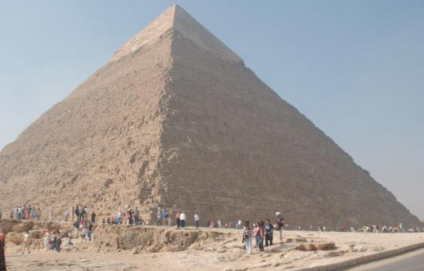 Egipto cierra la gran pirámide de Giza para evitar una polémica ceremonia