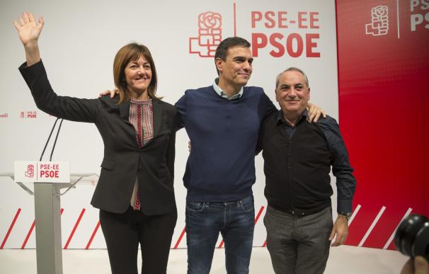 Sánchez insiste en que intentará formar Gobierno porque PP y Rajoy son "incapaces de ponerse de acuerdo con nadie"